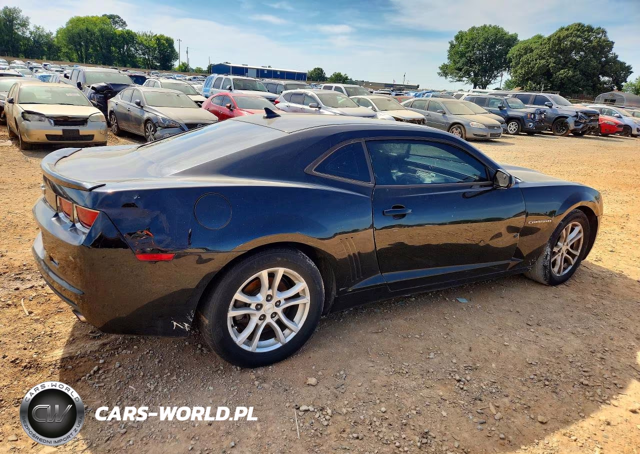2013 Chevrolet Camaro Ls VIN:2G1FA1E37D9128174 - 3