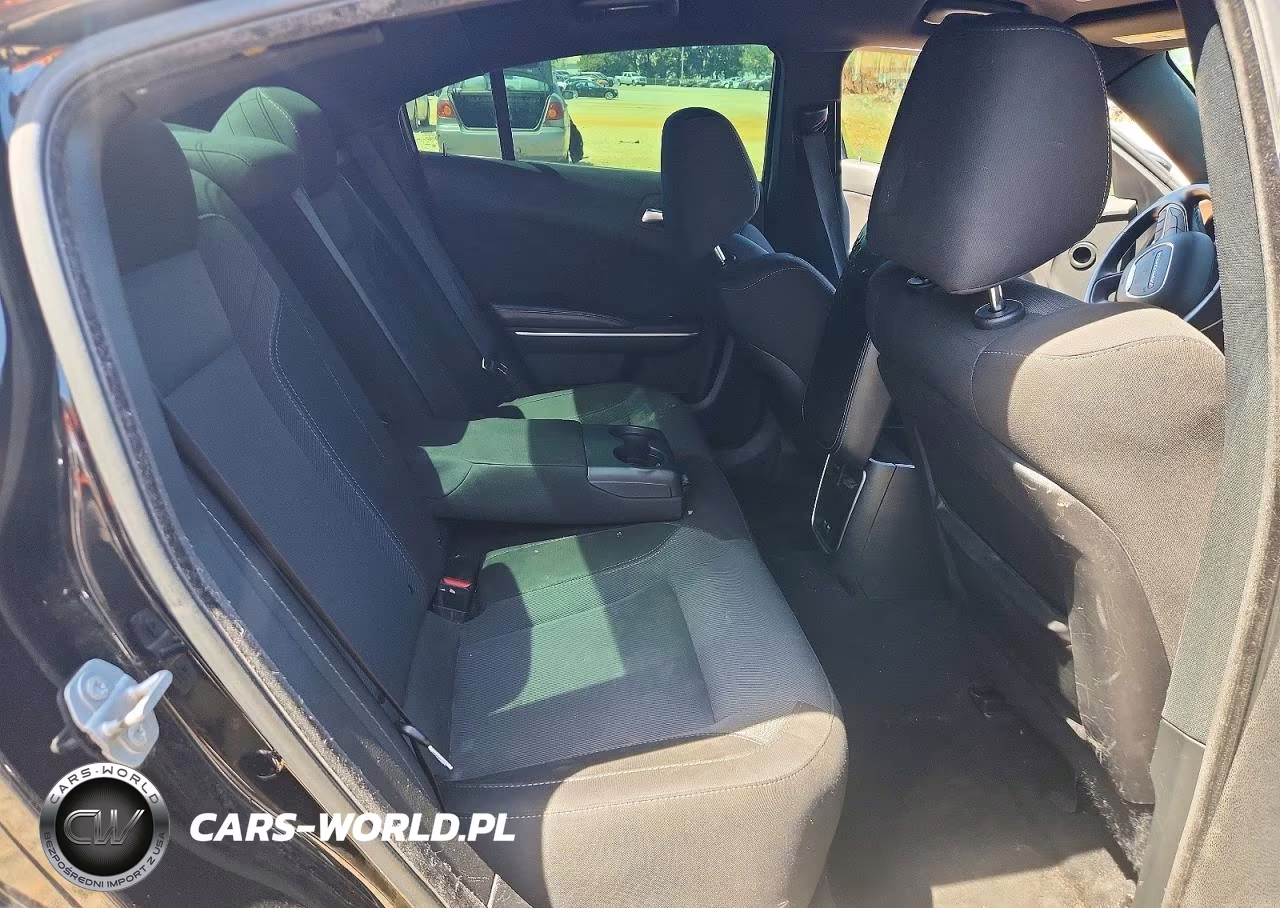 2019 Dodge Charger Sxt VIN:2C3CDXBG6KH664827 - 10