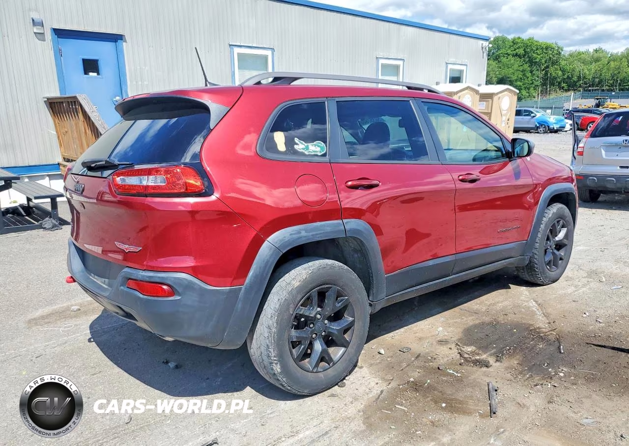 2016 Jeep Cherokee Trailhawk VIN:1C4PJMBS6GW232241 - 3