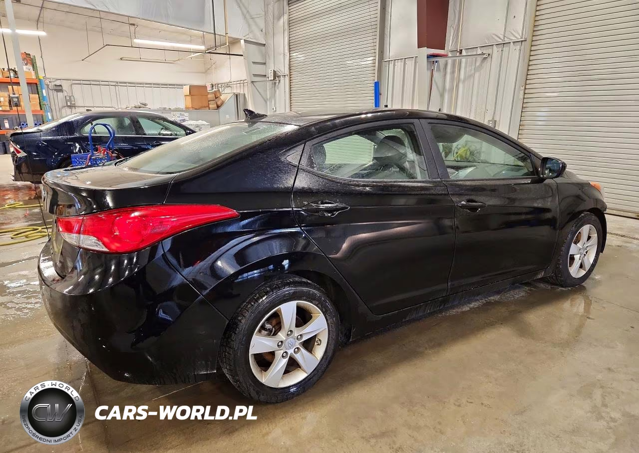 2012 Hyundai Elantra Gls VIN:5NPDH4AE7CH93425 - 3