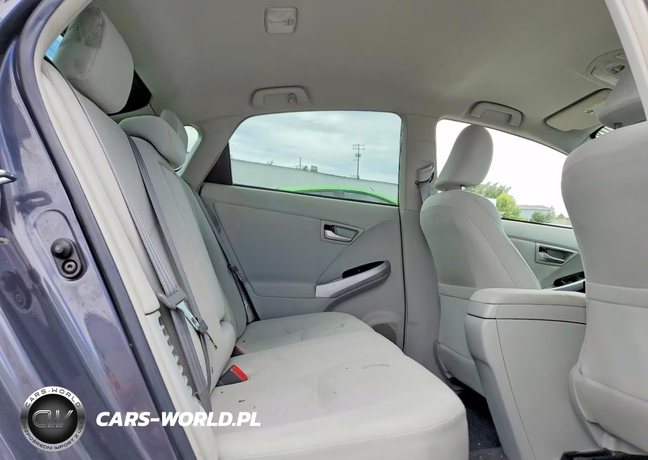 2012 Toyota Prius Three VIN:JTDKN3DU2C1485085 - 10