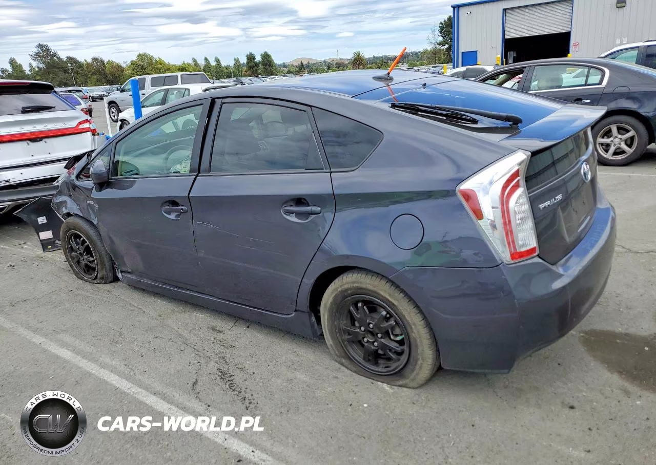 2012 Toyota Prius Three VIN:JTDKN3DU2C1485085 - 2