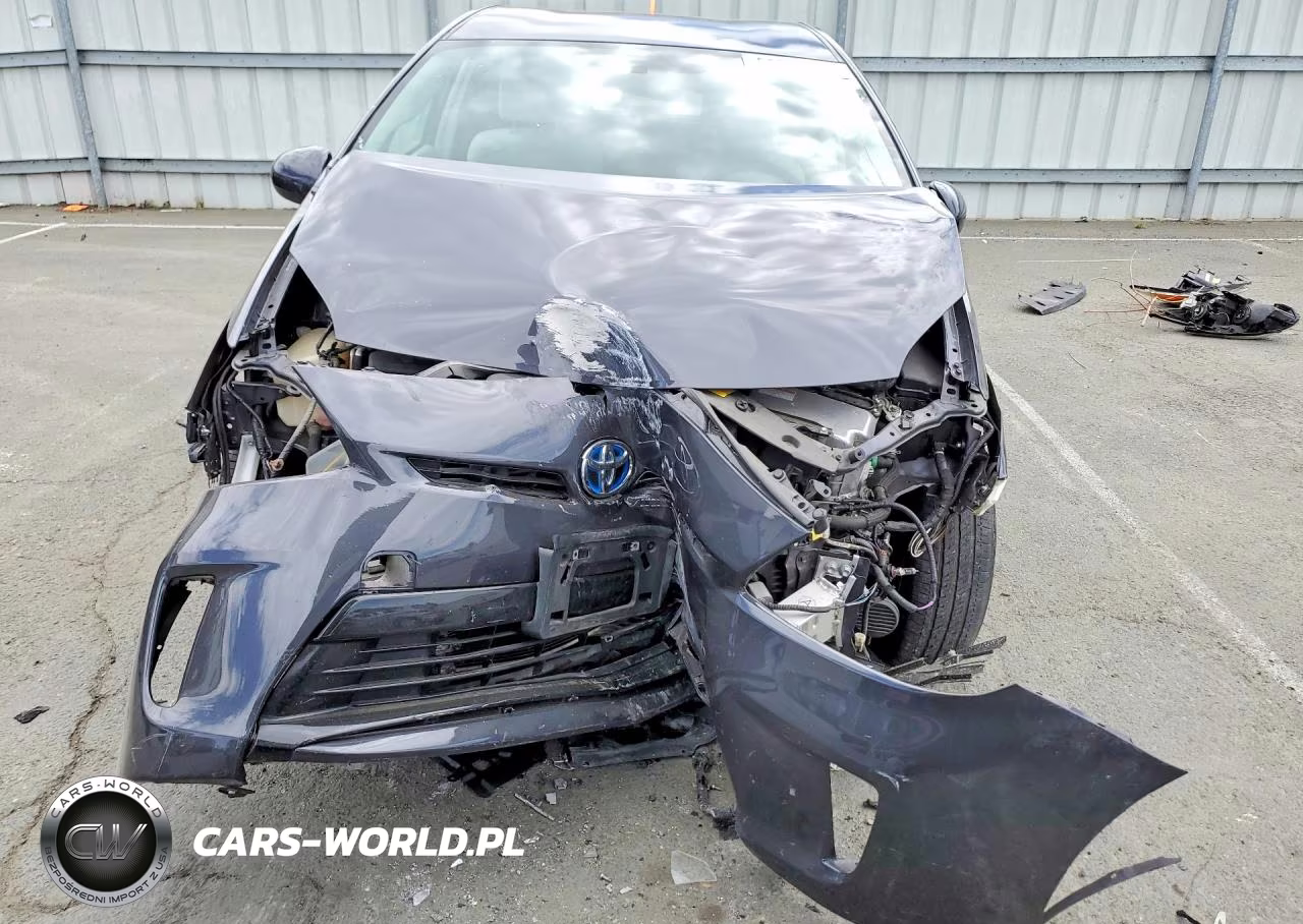 2012 Toyota Prius Three VIN:JTDKN3DU2C1485085 - 5
