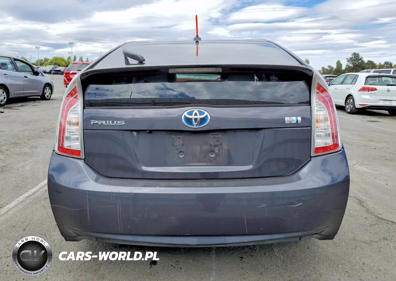 2012 Toyota Prius Three VIN:JTDKN3DU2C1485085 - 6