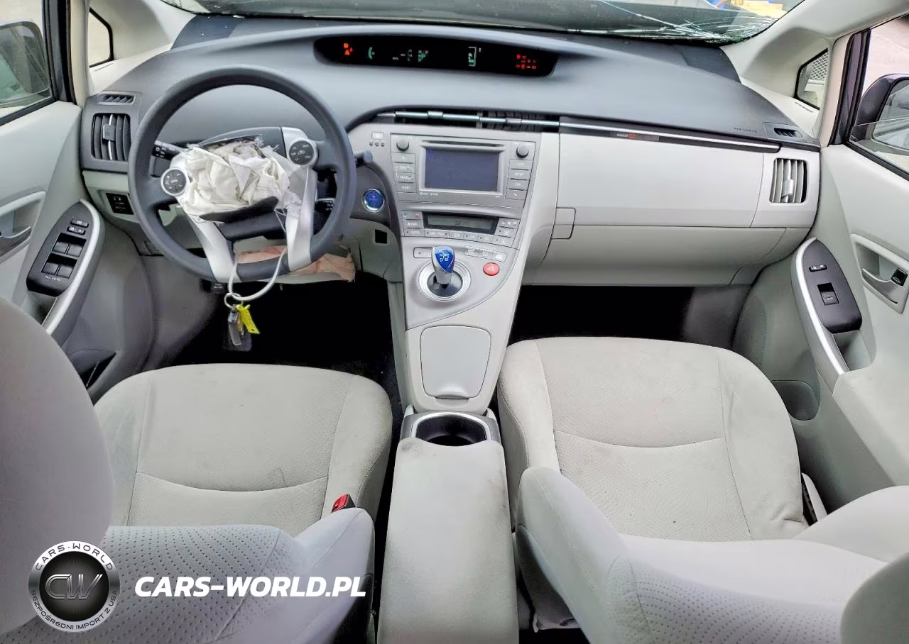 2012 Toyota Prius Three VIN:JTDKN3DU2C1485085 - 8
