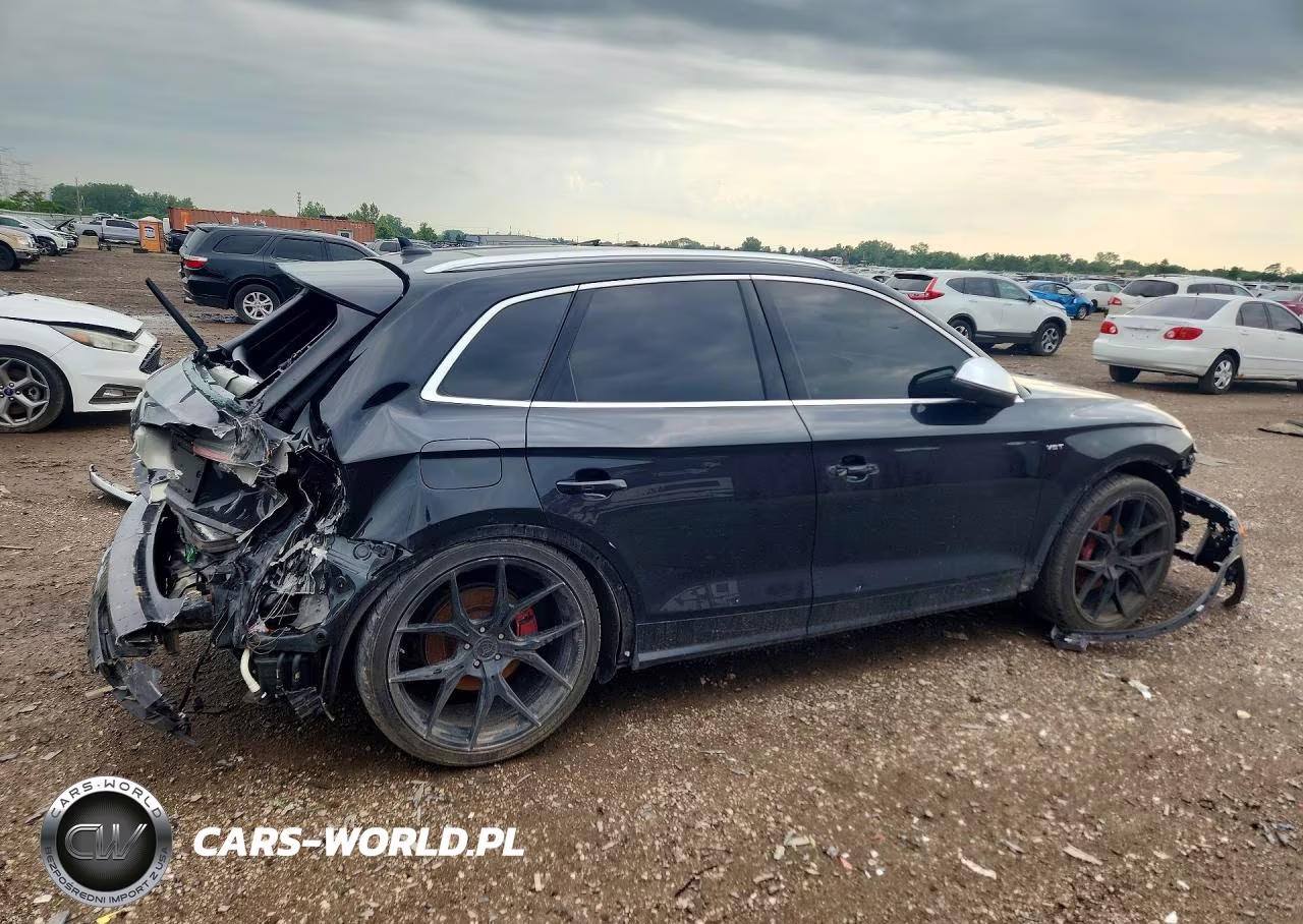 2018 Audi Sq5 Premium Plus VIN:WA1A4AFY4J2022515 - 3