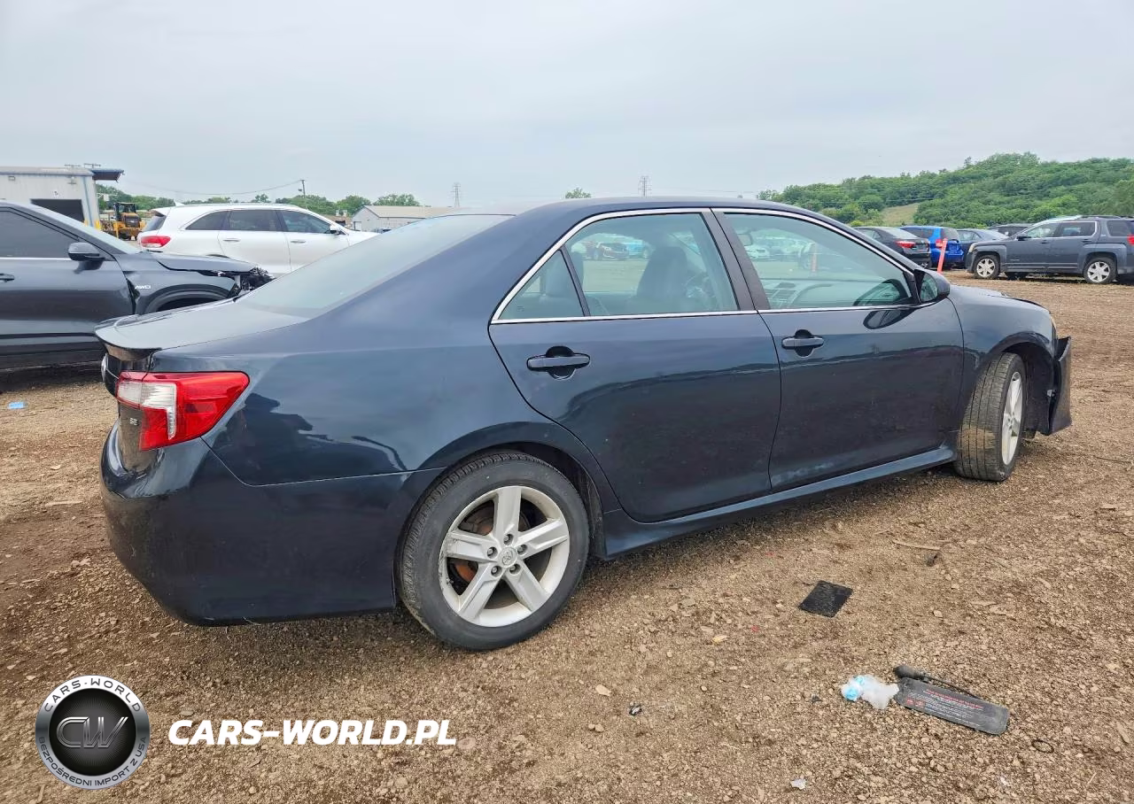 2014 Toyota Camry Se VIN:4T1BF1FK2EU451514 - 3
