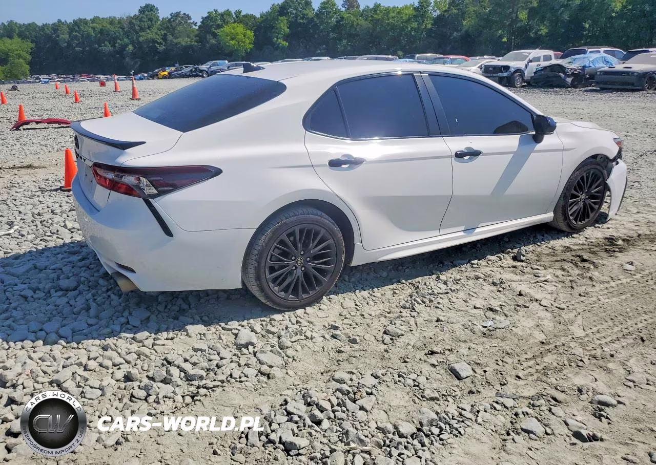 2021 Toyota Camry Se Nightshade VIN:4T1T11AK3MU453409 - 3