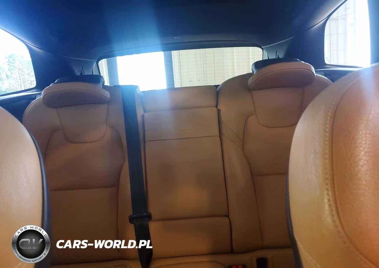 2018 Volvo Xc60 T8 Inscription VIN:YV4BR0DL4J1041288 - 10