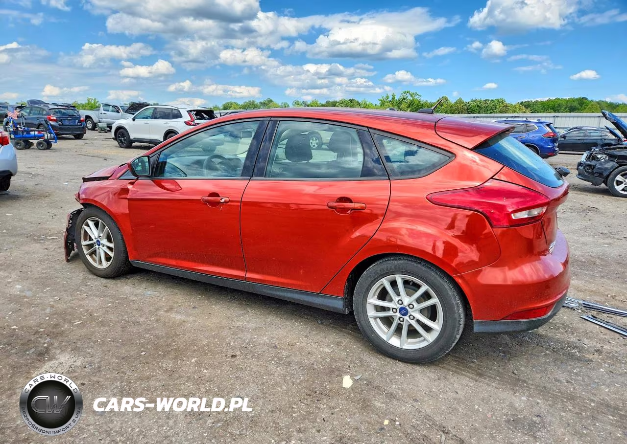 2018 Ford Focus Se VIN:1FADP3K22JL308905 - 2