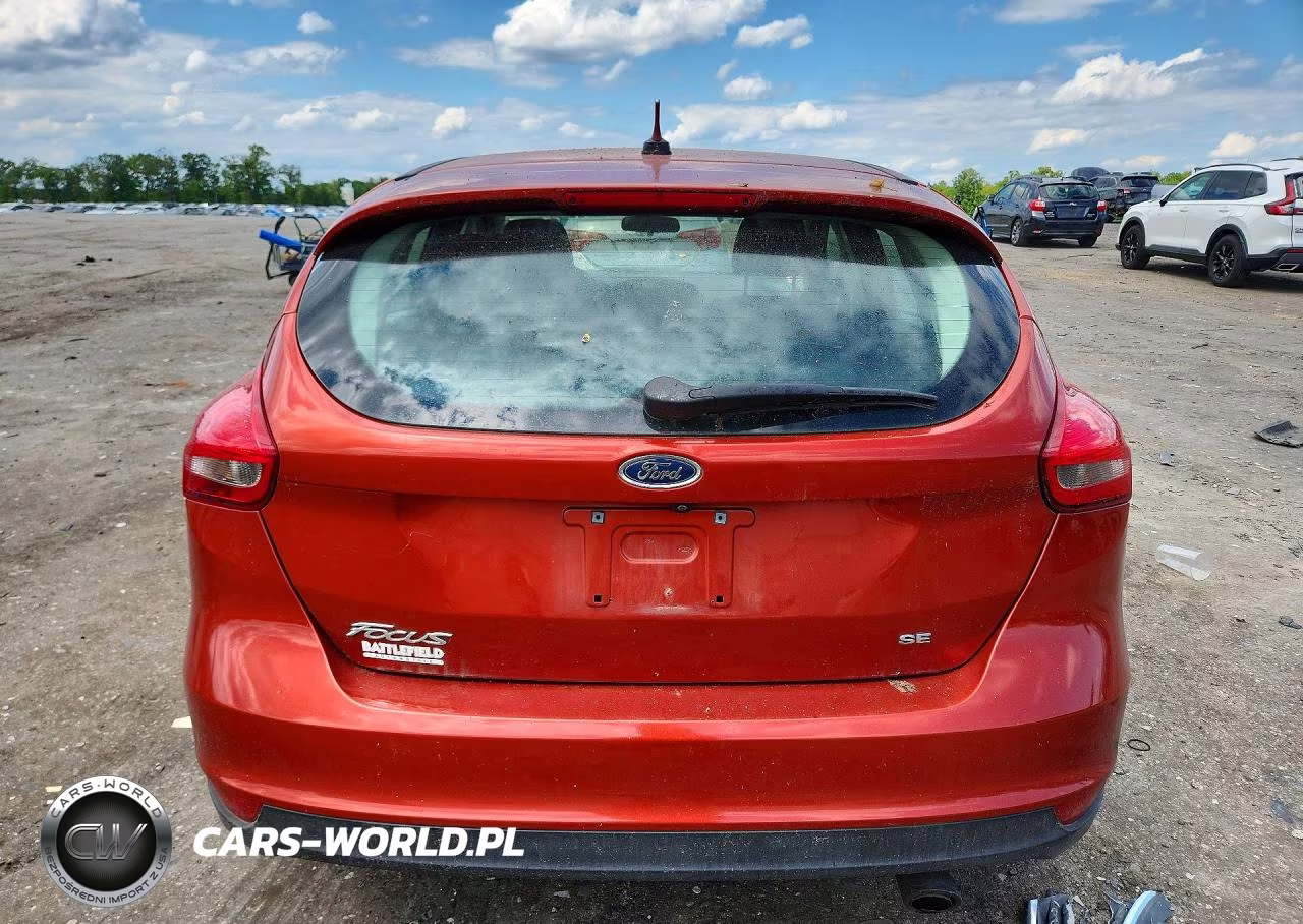 2018 Ford Focus Se VIN:1FADP3K22JL308905 - 6