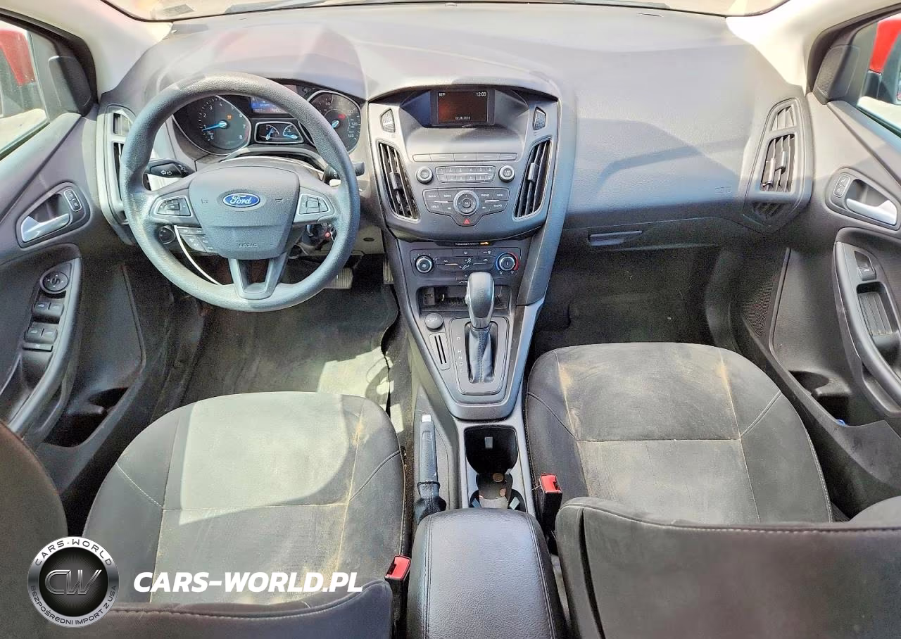 2018 Ford Focus Se VIN:1FADP3K22JL308905 - 8