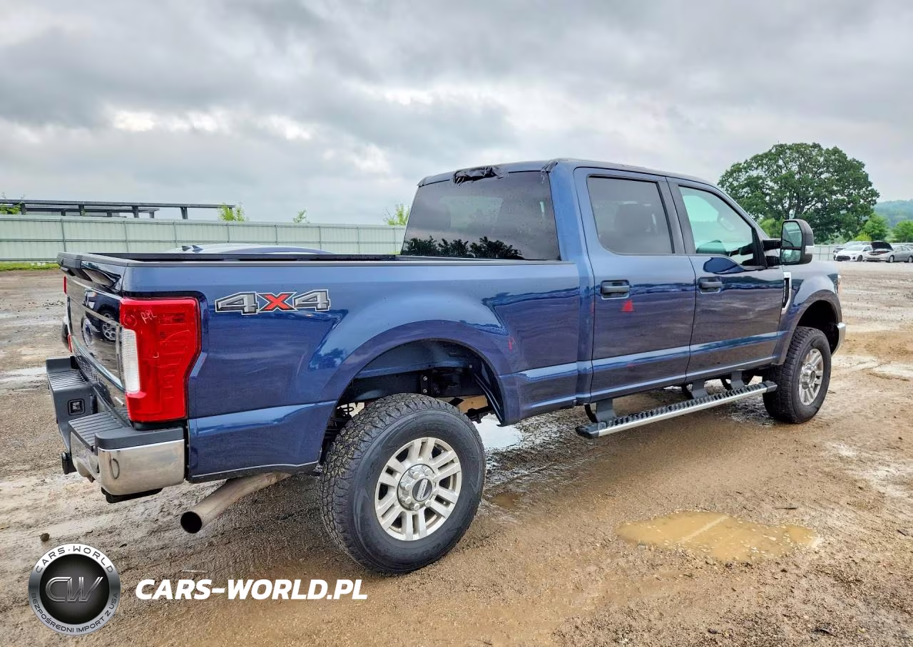 2017 Ford F250 Super Duty VIN:1FT7W2B67HEE56747 - 3