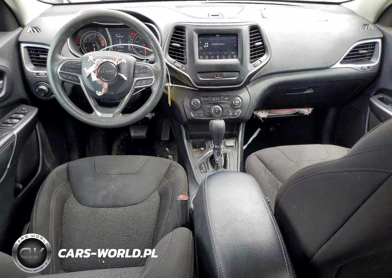 2020 Jeep Cherokee Latitude VIN:1C4PJLCB5LD568560 - 8