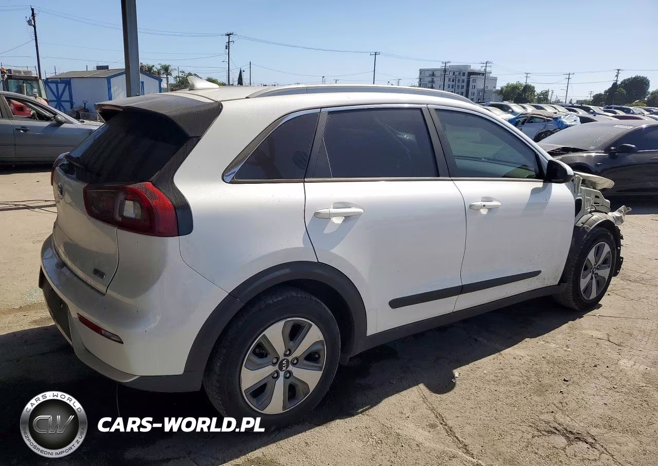 2019 Kia Niro Lx VIN:KNDCB3LC8K5353753 - 3