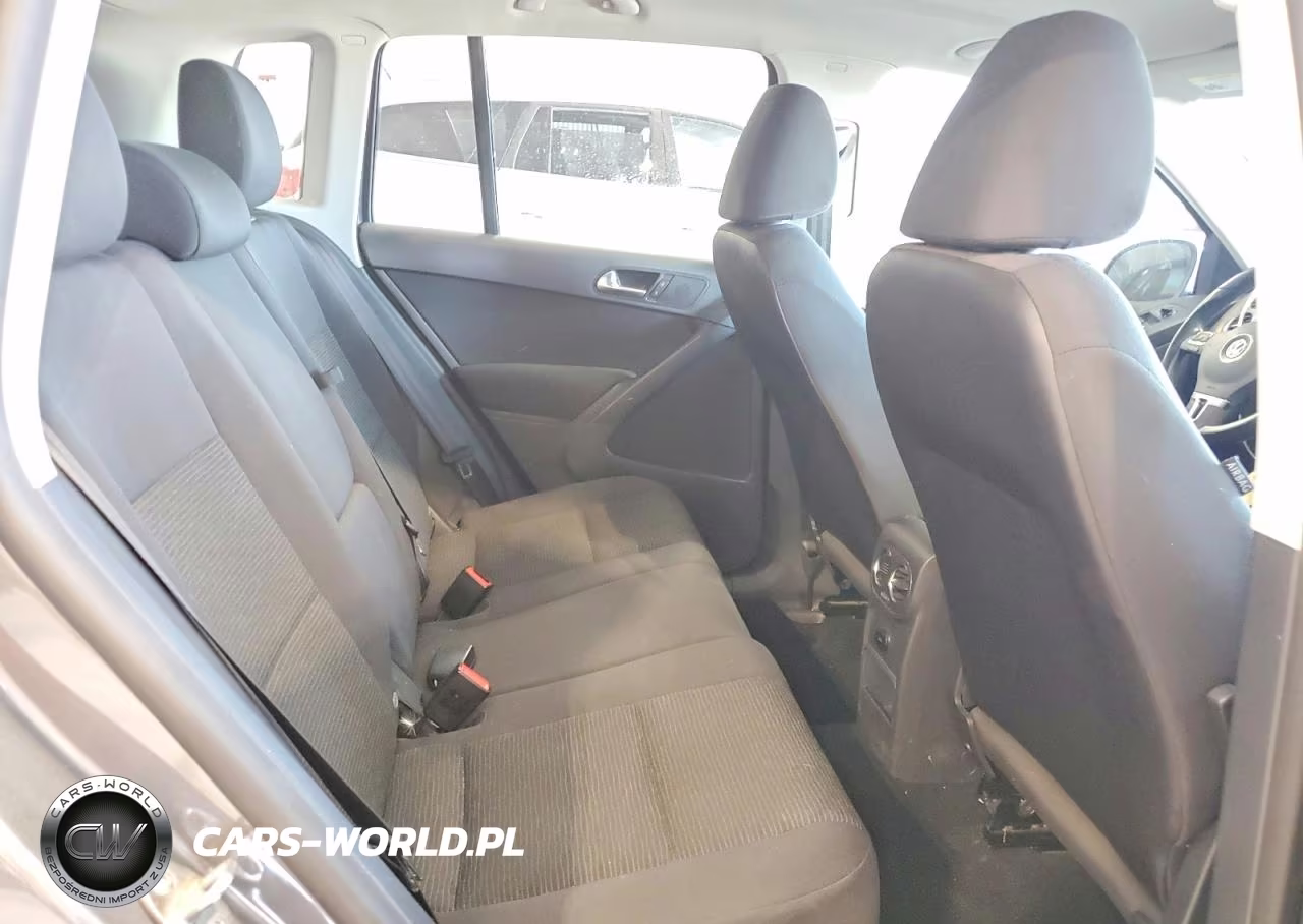2013 Volkswagen Tiguan S VIN:WVGBV3AX0DW591467 - 11