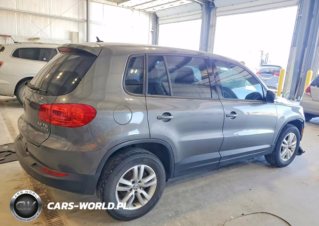 2013 Volkswagen Tiguan S VIN:WVGBV3AX0DW591467 - 3