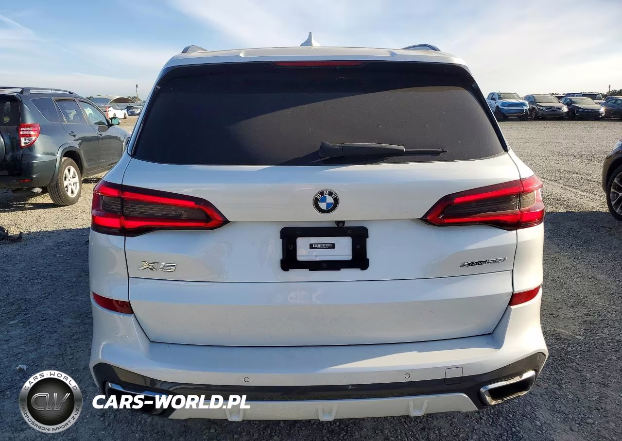 2019 BMW X5 xDrive50I VIN:5UXJU2C57KLN65650 - 6