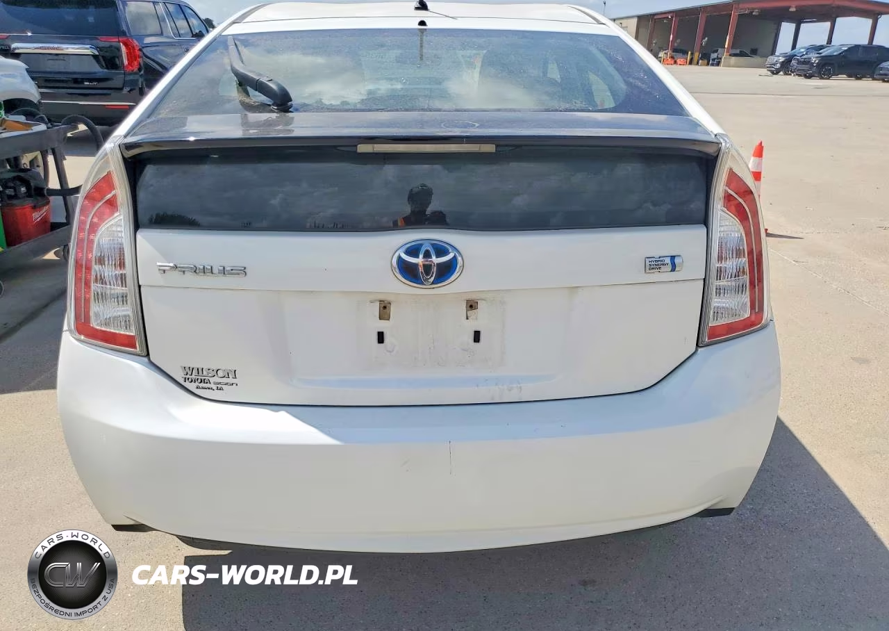 2012 Toyota Prius Two VIN:JTDKN3DU5C5415847 - 6