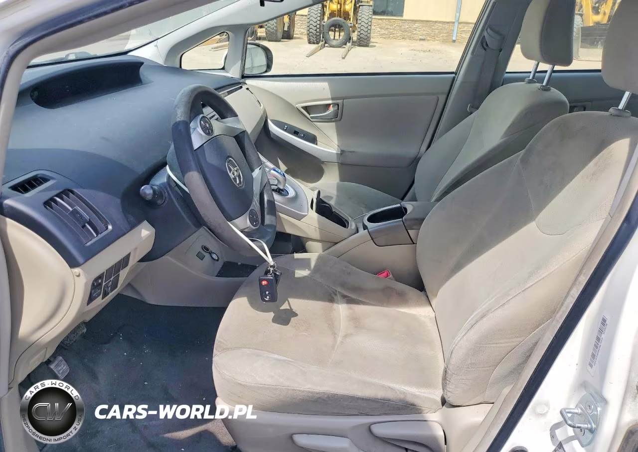 2012 Toyota Prius Two VIN:JTDKN3DU5C5415847 - 7