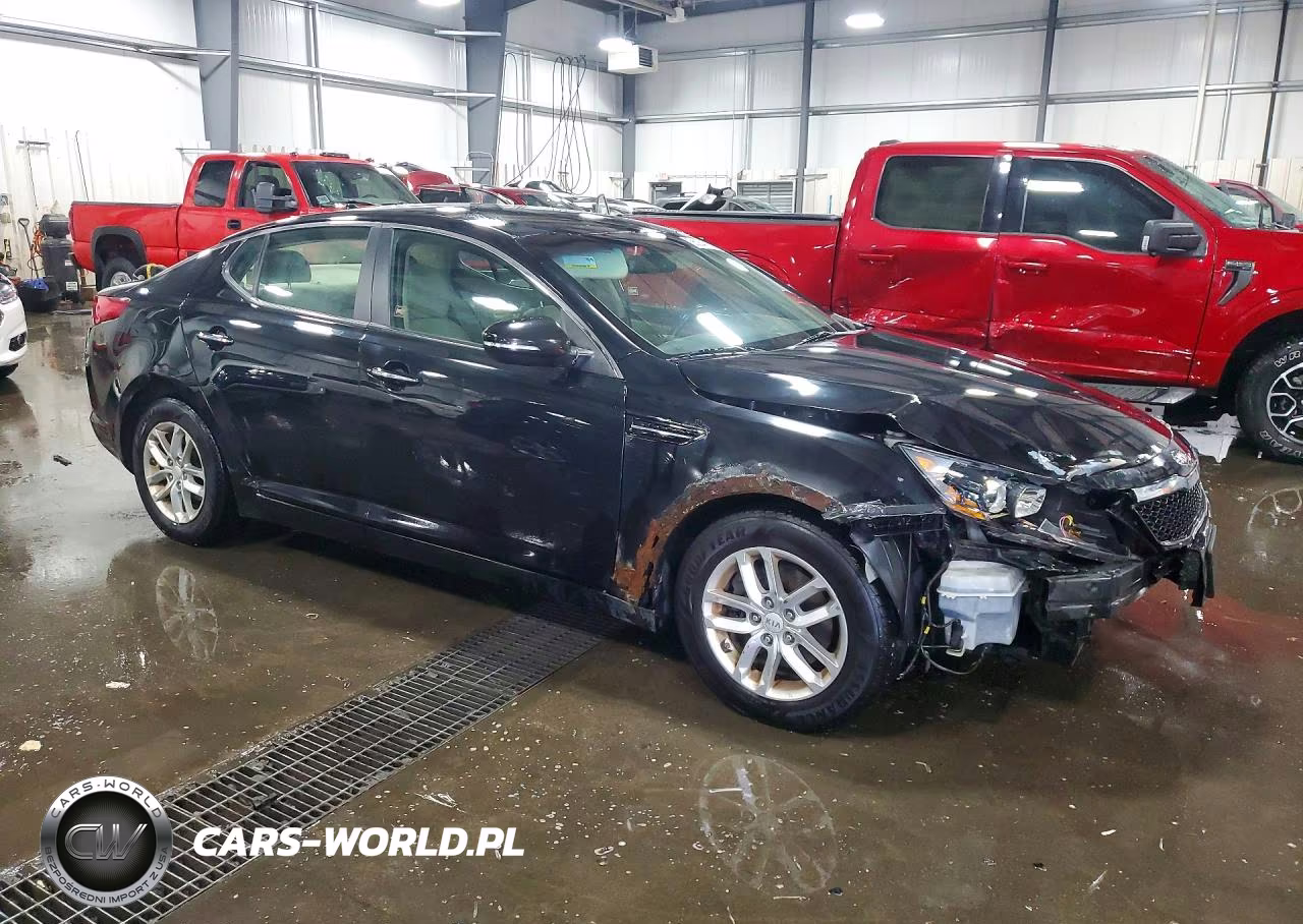 2013 Kia Optima Lx VIN:5XXGM4A77DG098809 - 4