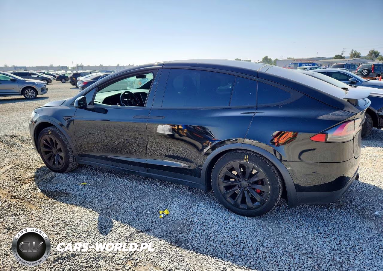 2018 Tesla Model X VIN:5YJXCBE43JF142956 - 2