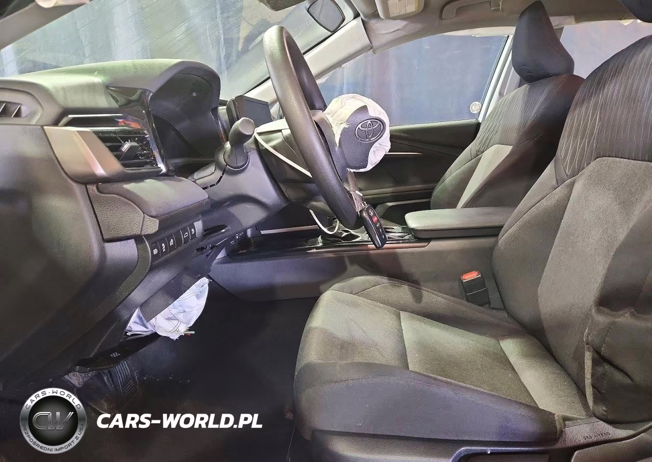 2025 Toyota Camry Le VIN:4T1DAACK4SU129366 - 7