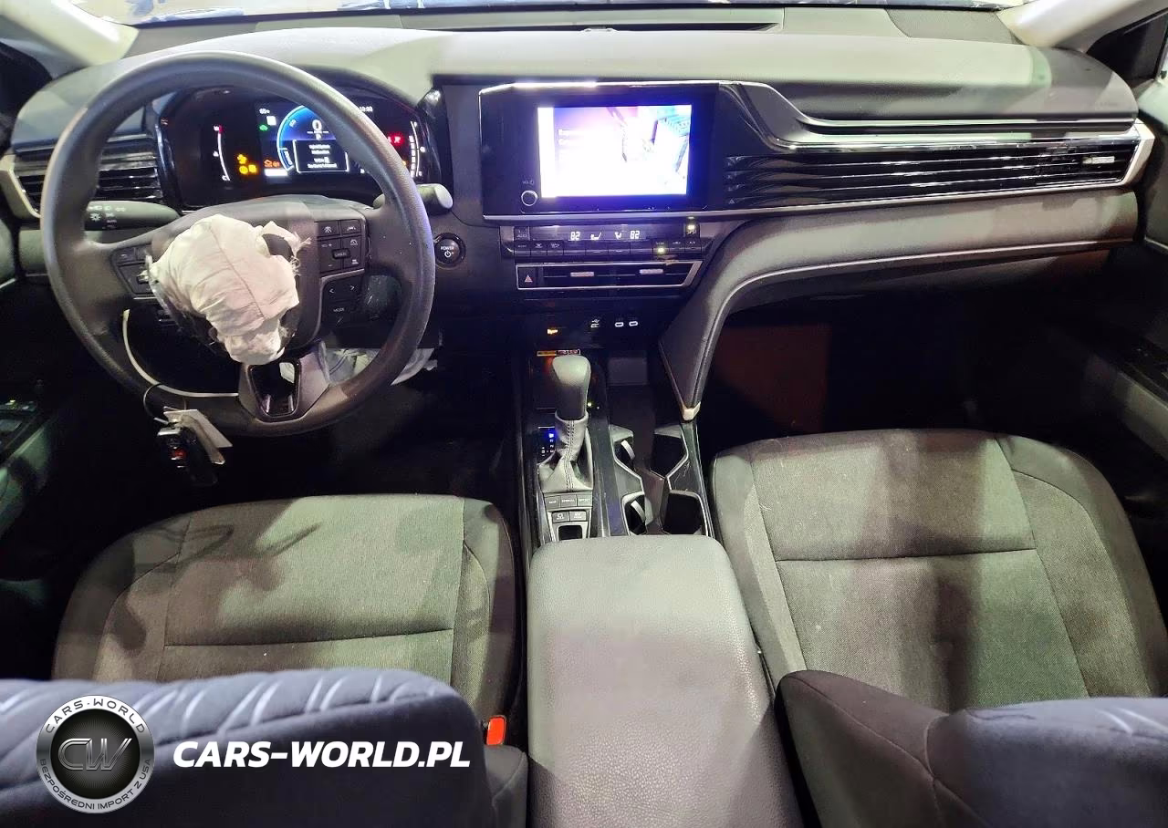 2025 Toyota Camry Le VIN:4T1DAACK4SU129366 - 8