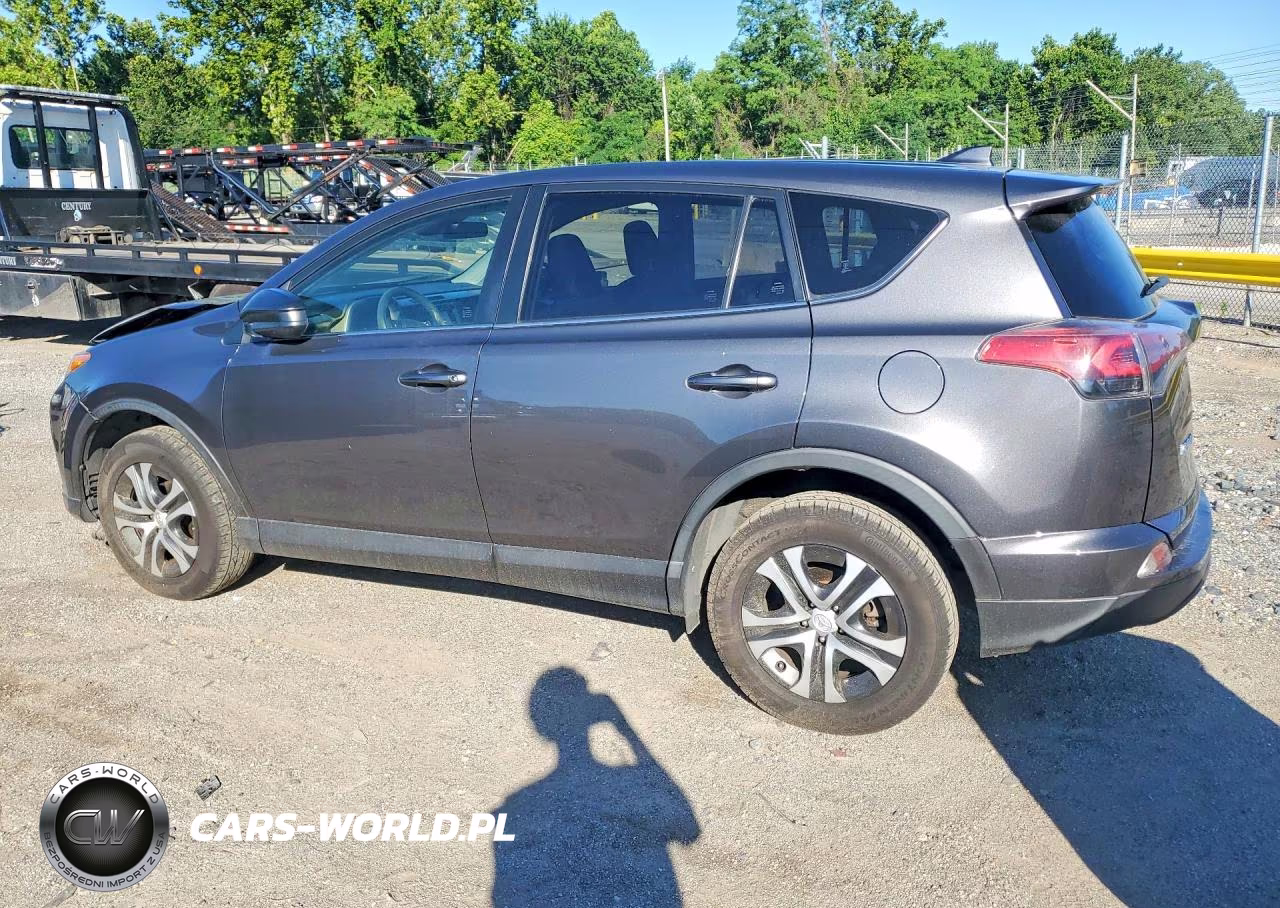 2018 Toyota Rav4 Le VIN:JTMBFREV4JJ732644 - 2