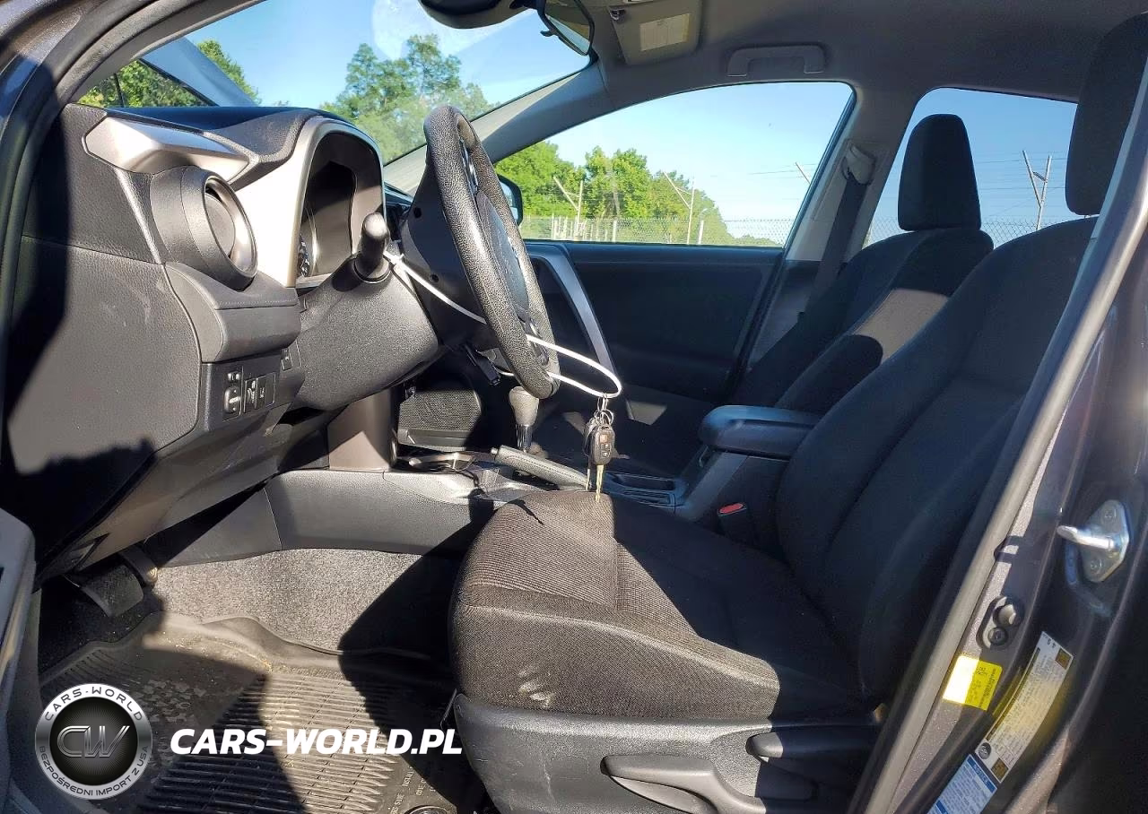 2018 Toyota Rav4 Le VIN:JTMBFREV4JJ732644 - 7