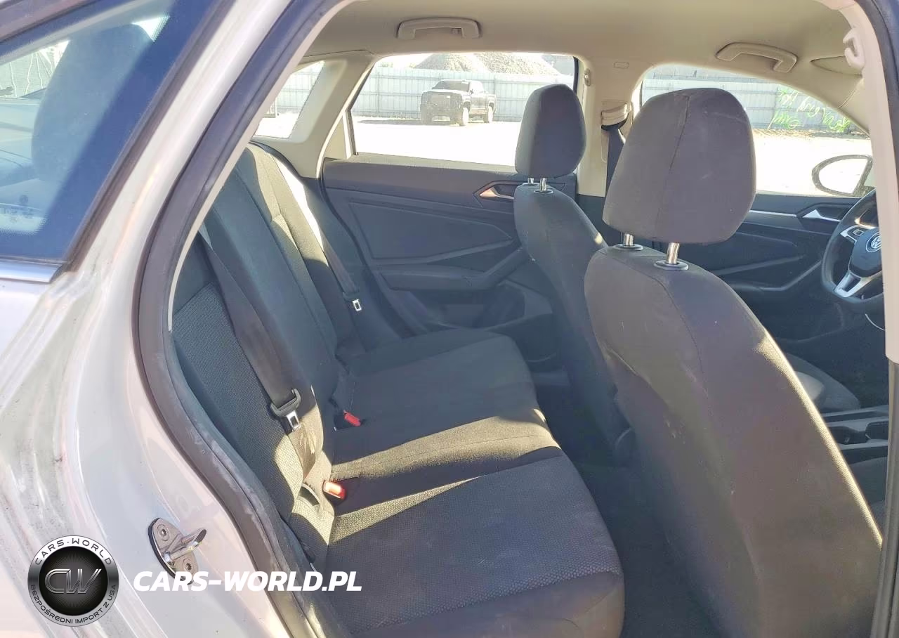 2019 Volkswagen Jetta S VIN:3VWC57BUXKM172072 - 10