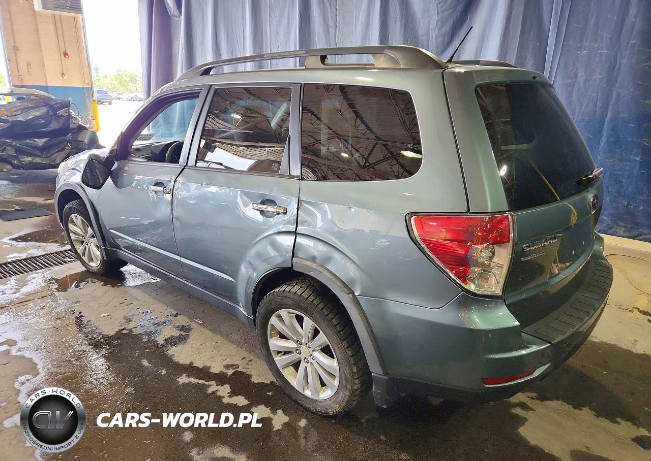 2013 Subaru Forester 2.5X Premium VIN:JF2SHADCXDH442109 - 2