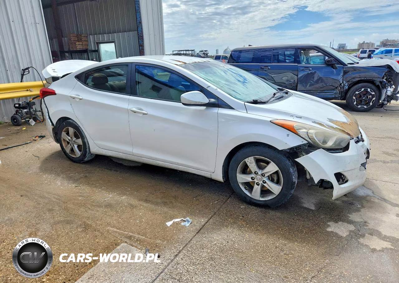 2013 Hyundai Elantra Gls VIN:5NPDH4AE4DH252502 - 4
