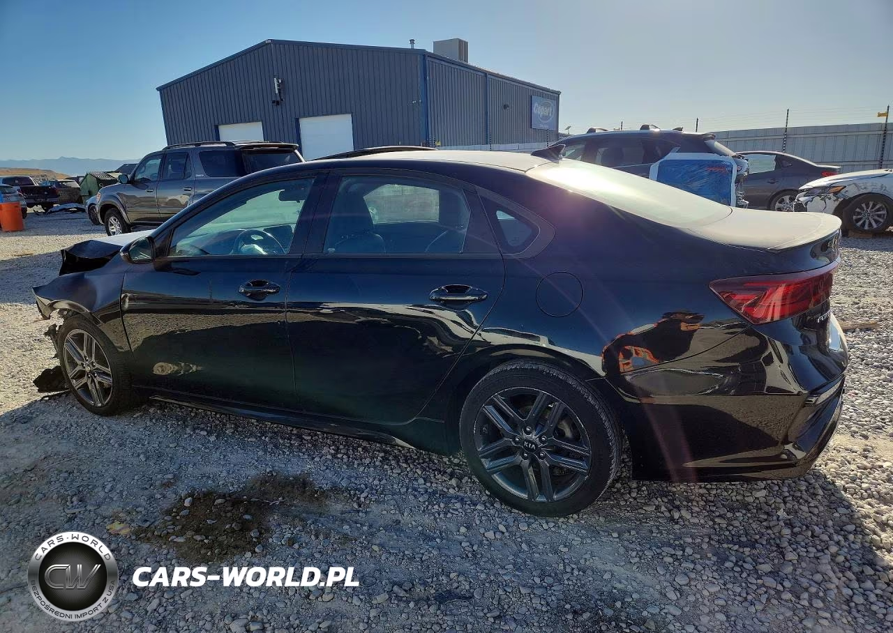 2021 Kia Forte Gt Line VIN:3KPF34AD6ME268896 - 2
