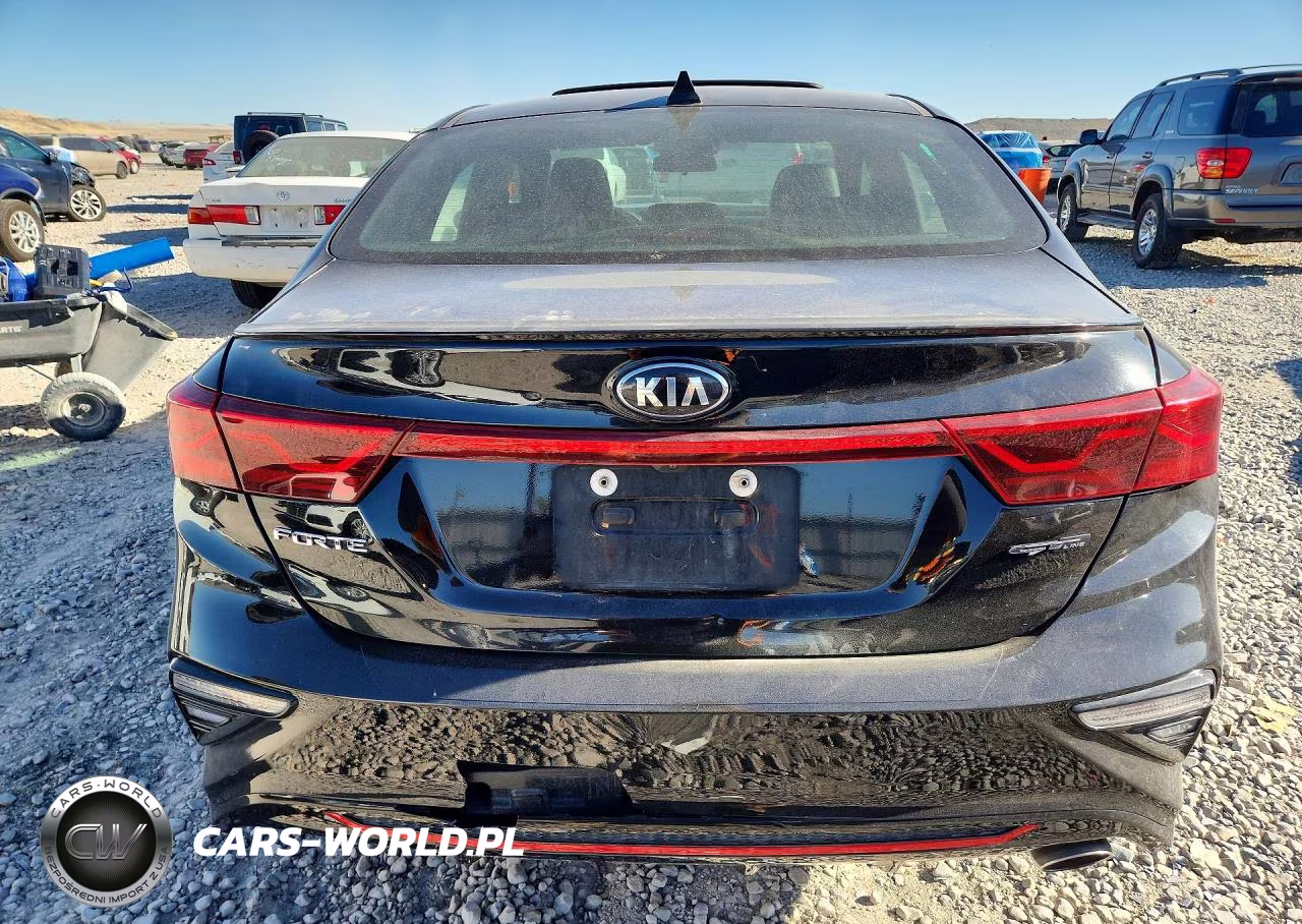 2021 Kia Forte Gt Line VIN:3KPF34AD6ME268896 - 6
