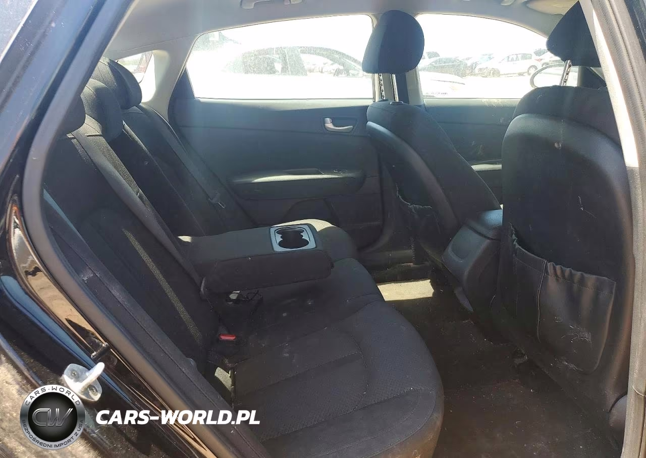 2018 Kia Optima Lx VIN:5XXGT4L39JG199147 - 10
