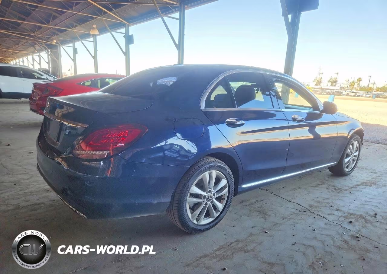 2019 Mercedes-Benz C 300 4Matic VIN:55SWF8EB3KU319736 - 3