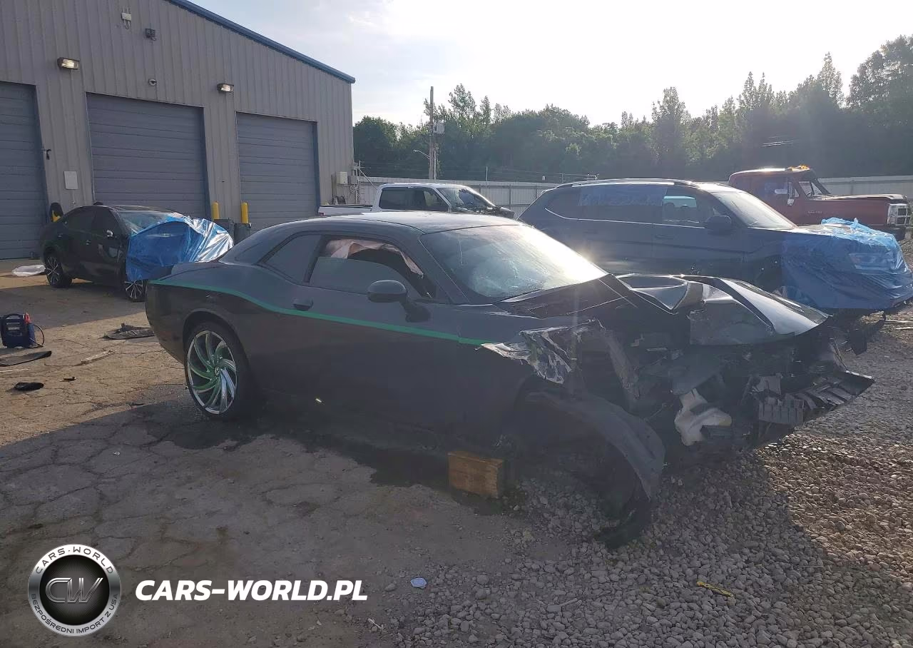 2017 Dodge Challenger Sxt VIN:2C3CDZAG2HH568456 - 4
