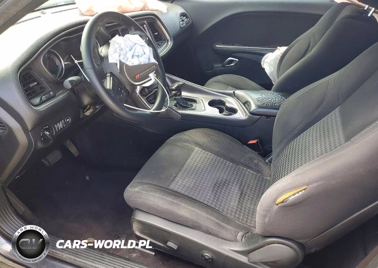 2017 Dodge Challenger Sxt VIN:2C3CDZAG2HH568456 - 7