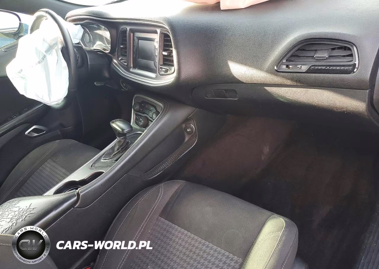 2017 Dodge Challenger Sxt VIN:2C3CDZAG2HH568456 - 8