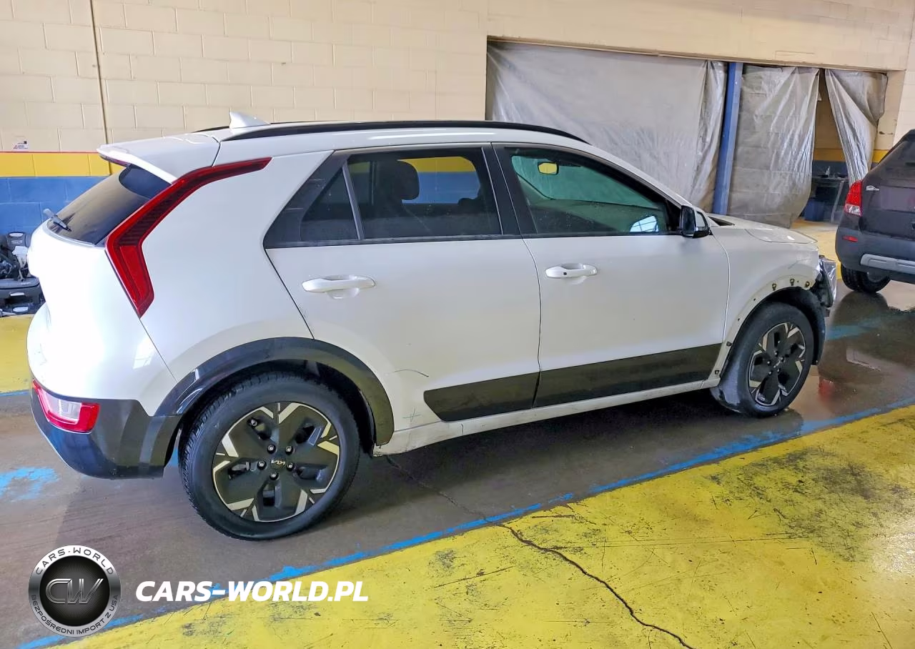 2023 Kia Niro Wind VIN:KNDCR3L1XP5049101 - 3
