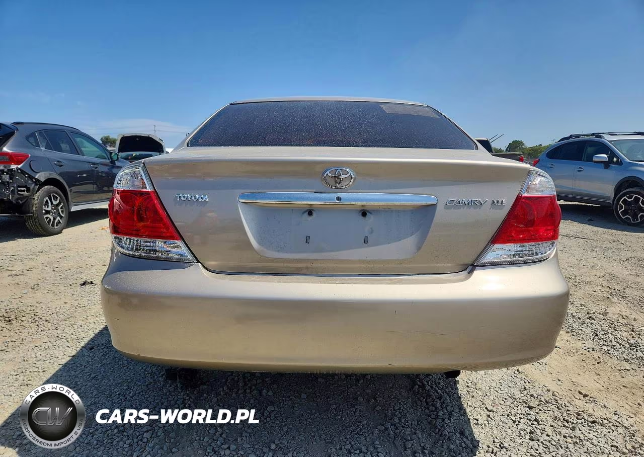 2005 Toyota Camry Xle VIN:4T1BE32K55U073791 - 6