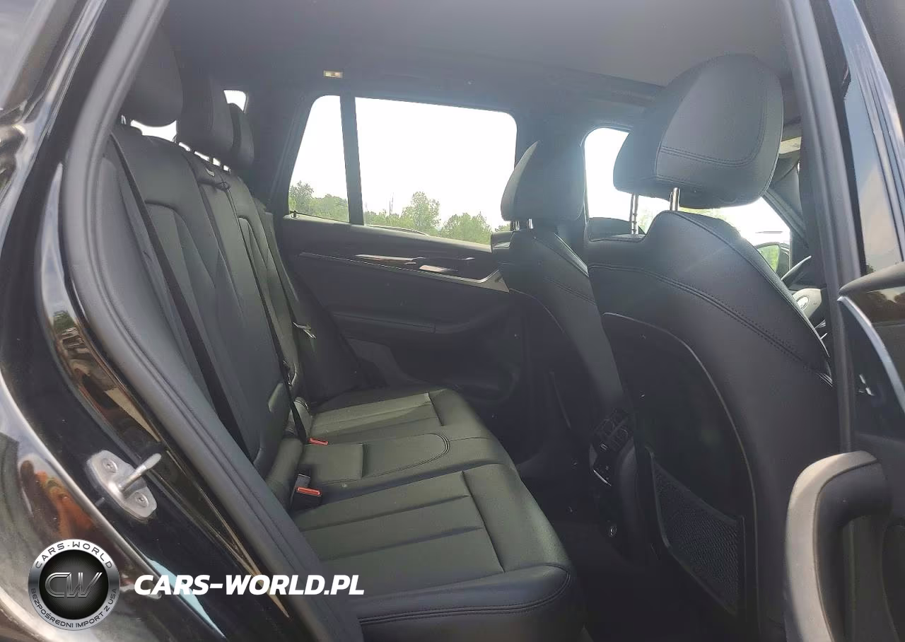 2018 BMW X3 xDrive30I VIN:5UXTR9C52JLC73733 - 11