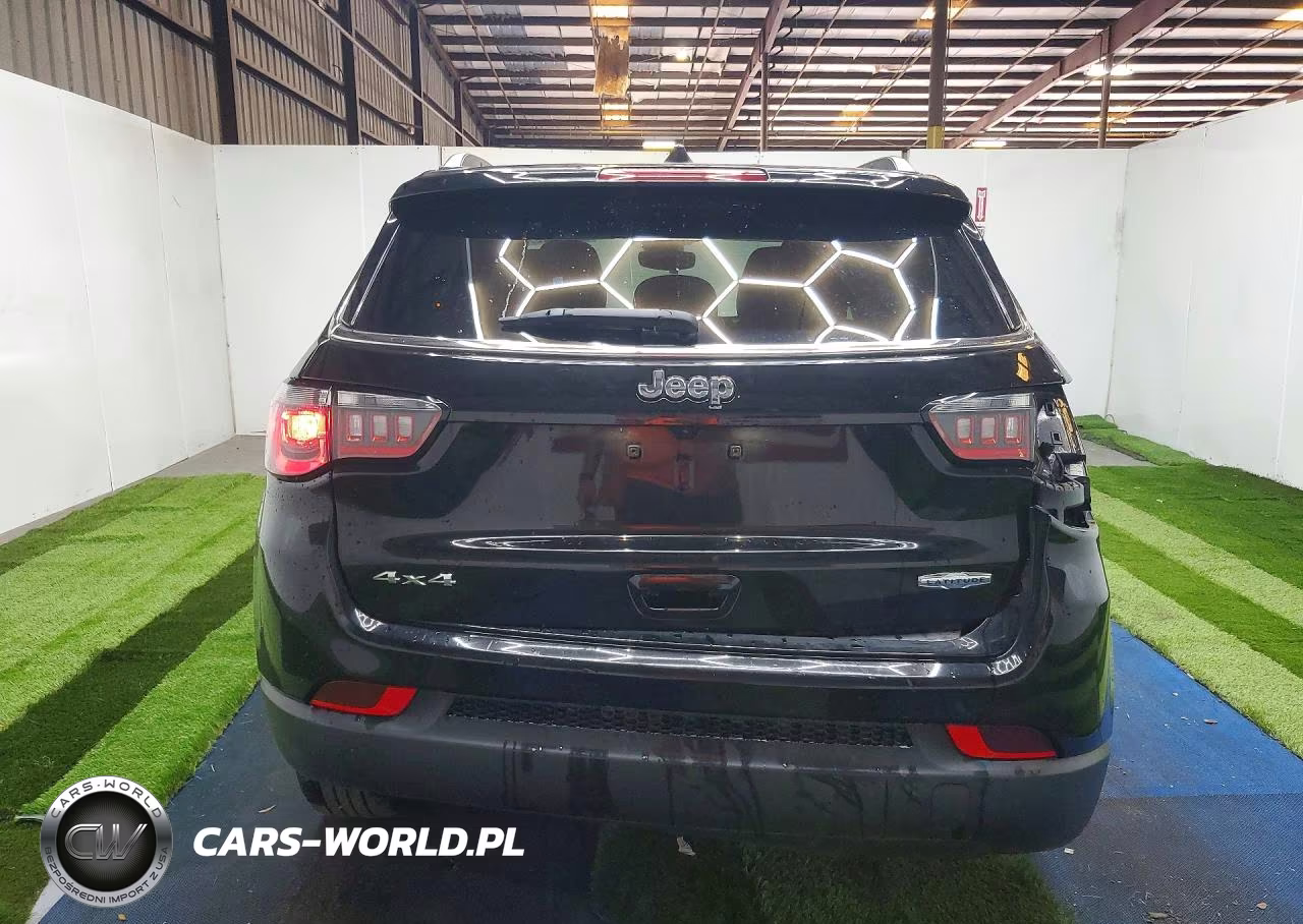 2024 Jeep Compass Latitude VIN:3C4NJDBN6RT111932 - 6
