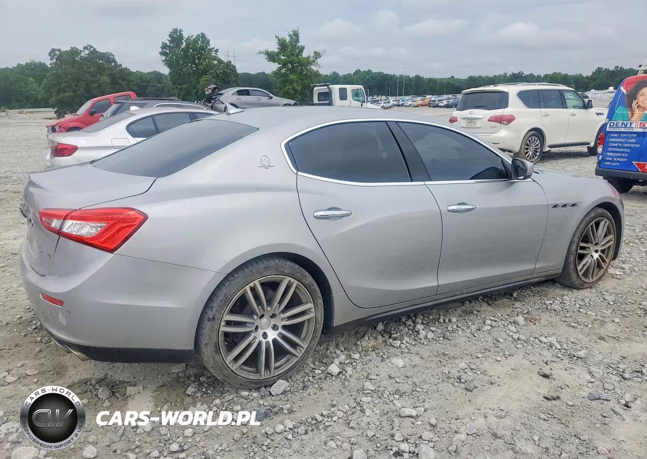 2017 Maserati Ghibli Luxury VIN:ZAM57XSL1H1198896 - 3
