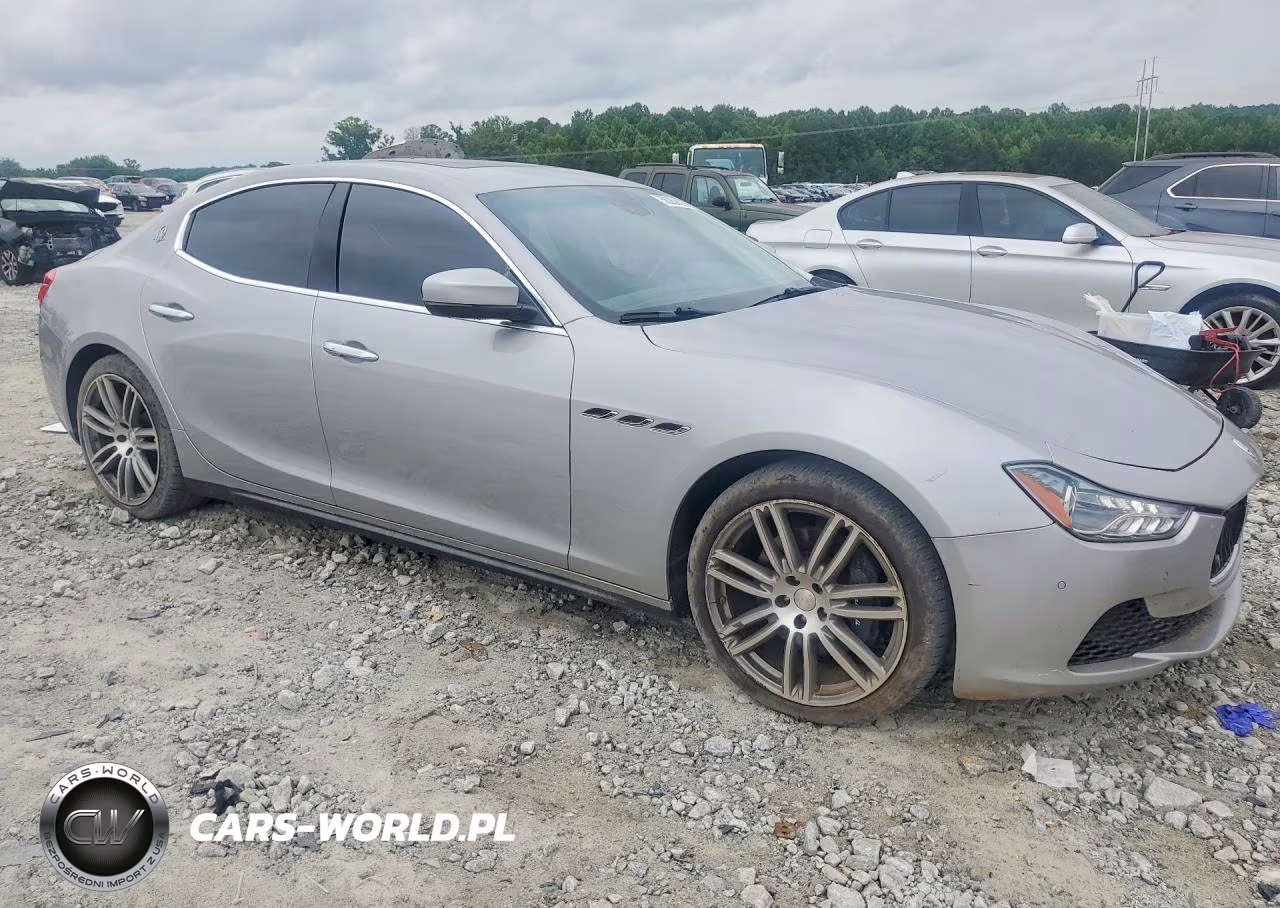 2017 Maserati Ghibli Luxury VIN:ZAM57XSL1H1198896 - 4