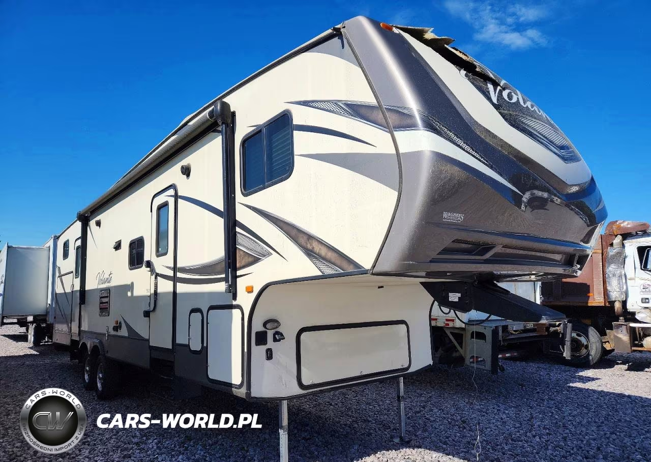 2017 Cross Roads Volante Camper