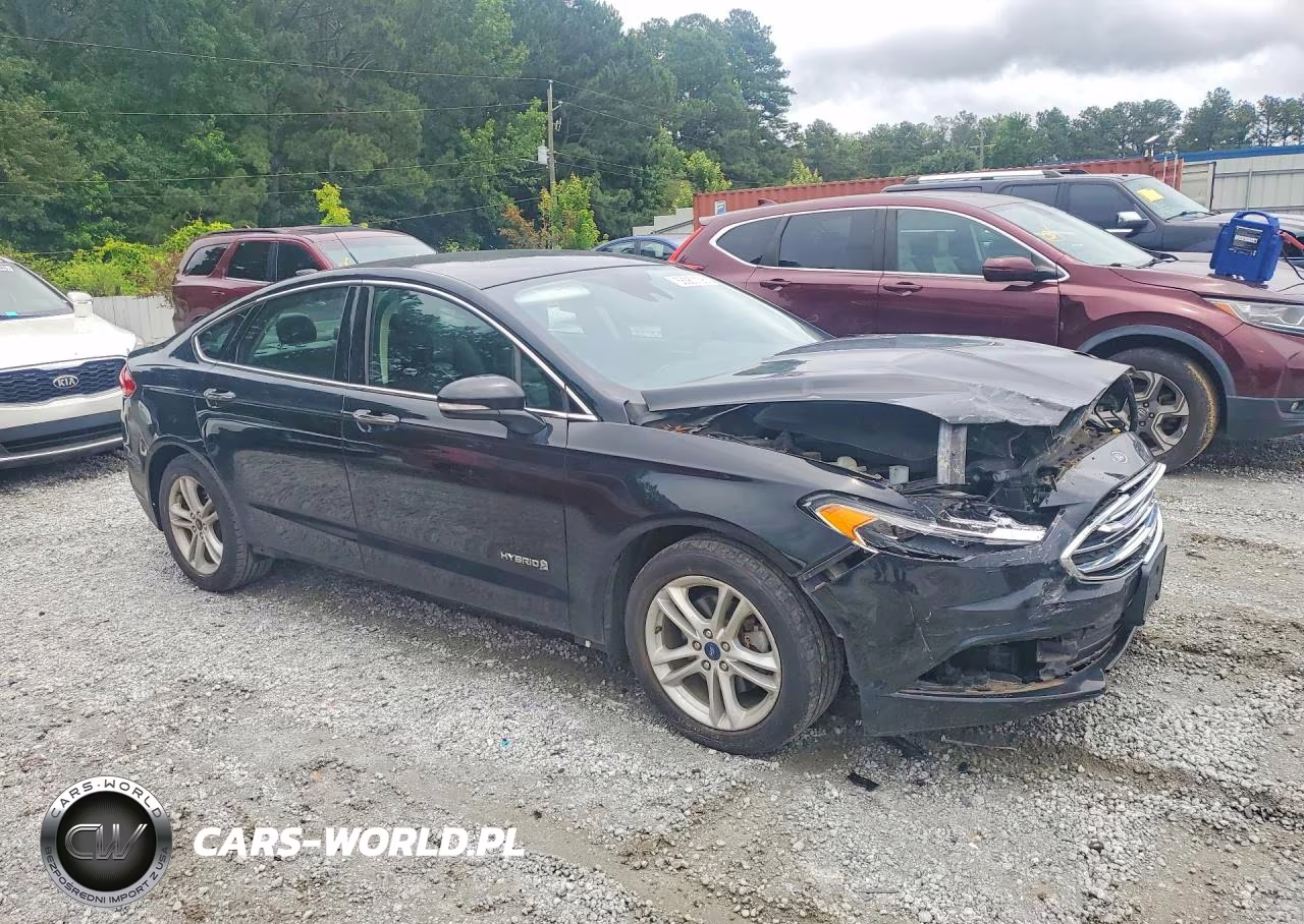 2018 Ford Fusion Se Hybrid VIN:3FA6P0LU0JR261558 - 4