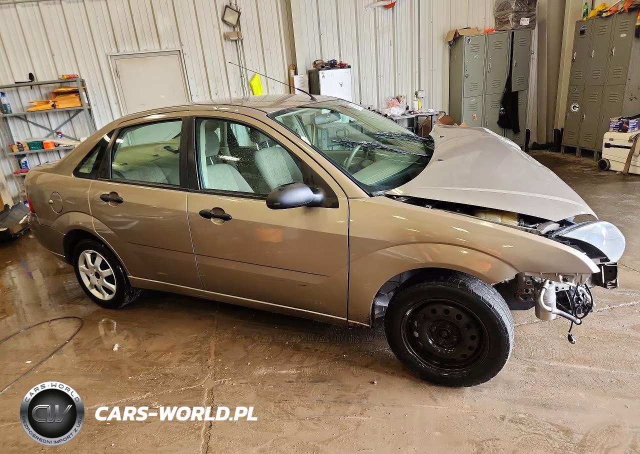 2005 Ford Focus Zx4 VIN:1FAFP34N05W152139 - 4