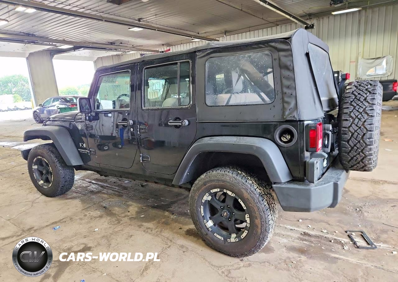 2009 Jeep Wrangler Unlimited X VIN:1J4GA39129L768352 - 2